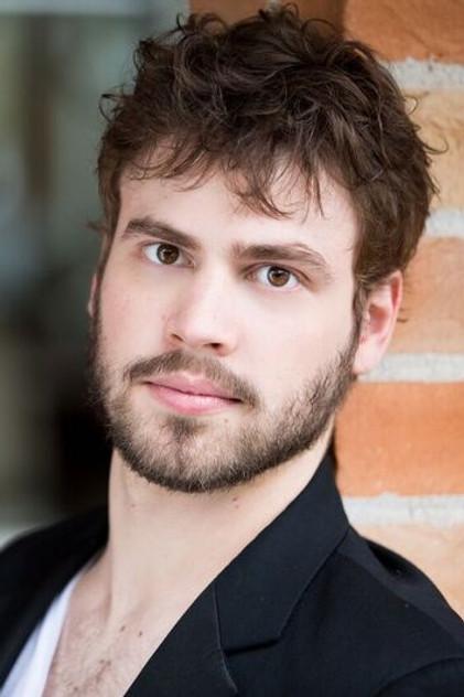 Rafael de Bona - Actor Profile Photo