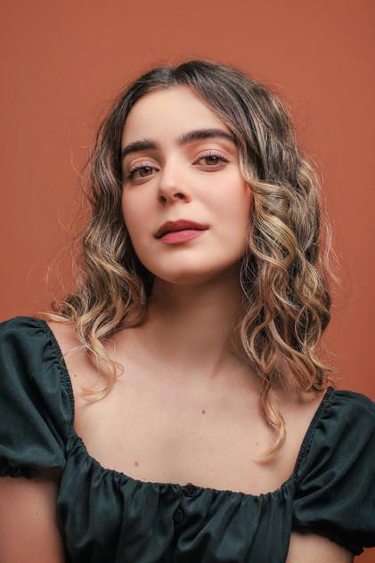 Fabrizia Posada - Actor Profile Photo
