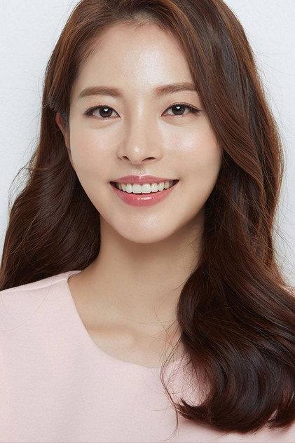 Shin Ha-yeon - Actor Profile Photo