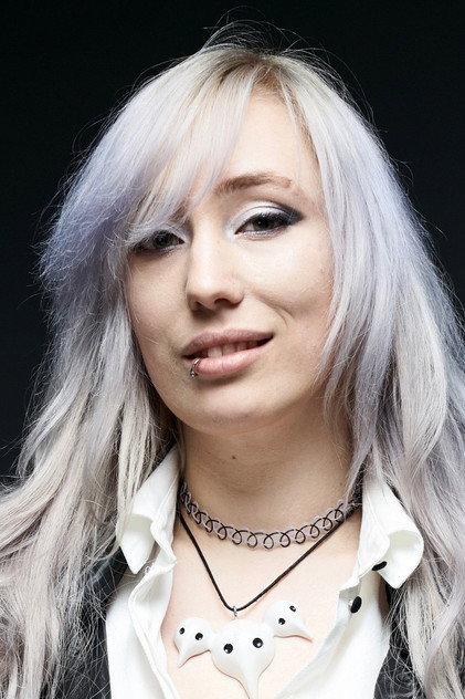 Zoë Quinn - Actor Profile Photo
