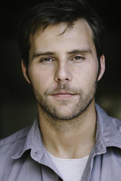 Justin Miles - Actor Profile Photo