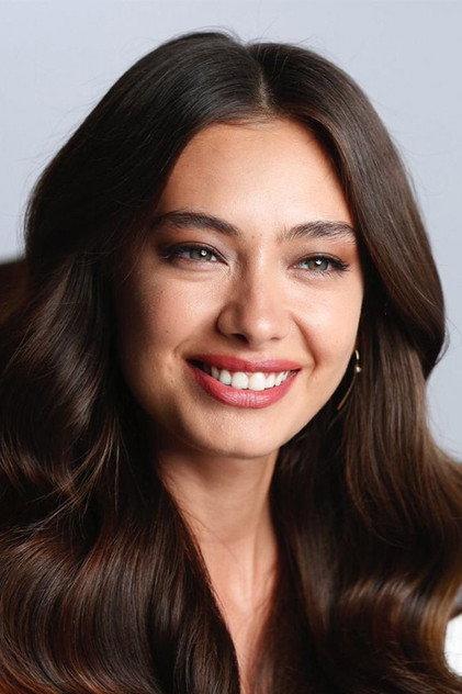 Neslihan Atagül - Actor Profile Photo