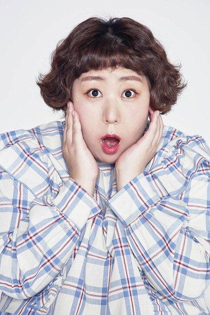 Shin Gi-ru - Actor Profile Photo