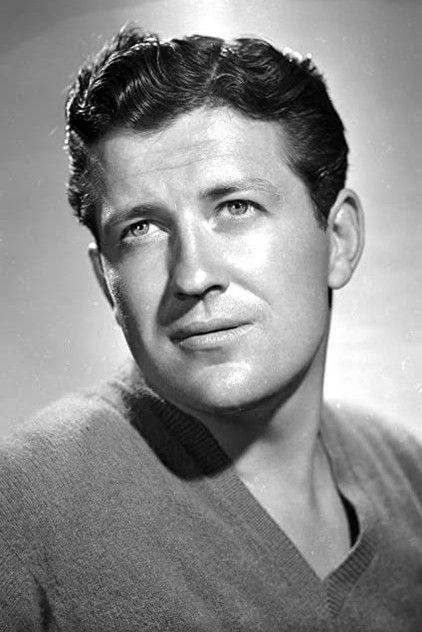 Russell Wade - Actor Profile Photo