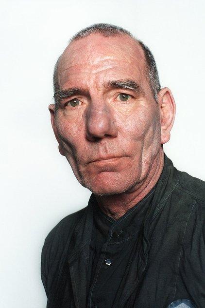 Pete Postlethwaite - Actor Profile Photo