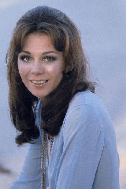 Kathryn Leigh Scott - Actor Profile Photo