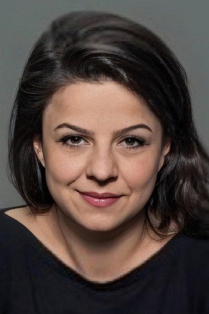 Pınar Şenol - Actor Profile Photo