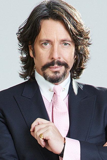 Laurence Llewelyn-Bowen - Actor Profile Photo