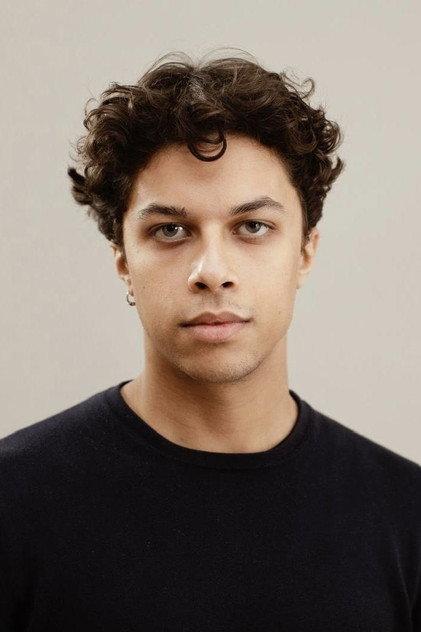 Lucas Valot - Actor Profile Photo