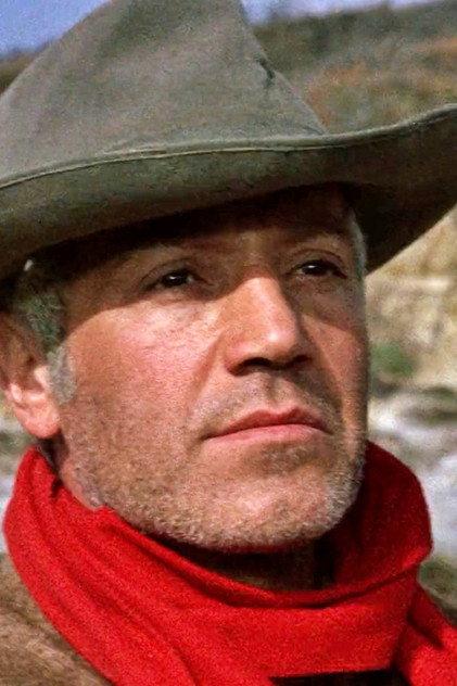 Giulio Maculani - Actor Profile Photo