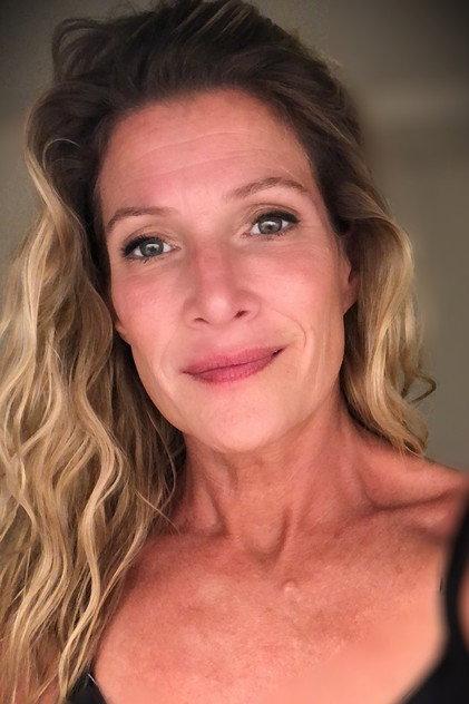 Sarah Sandback - Actor Profile Photo