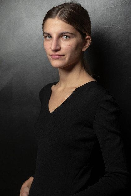 Lucie Epicureo - Actor Profile Photo
