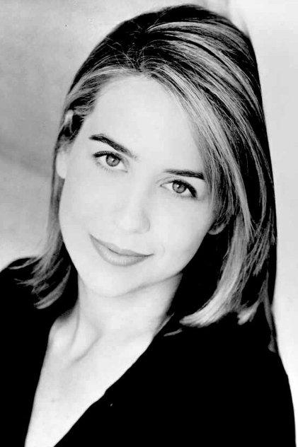 Hillary Matthews - Actor Profile Photo