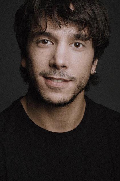 Raúl Ferrer - Actor Profile Photo