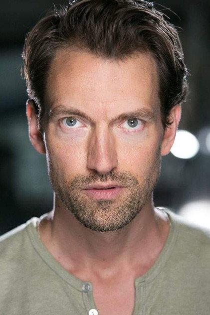 Tom Frederic - Actor Profile Photo