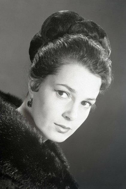 Elina Bystritskaya - Actor Profile Photo