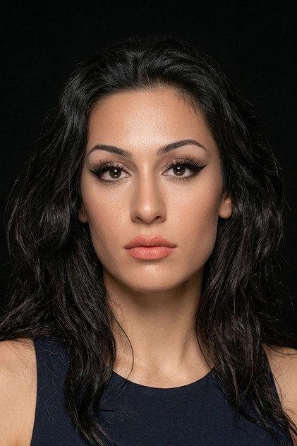 Anuşka - Actor Profile Photo