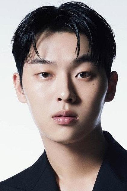 Choi Hyun-wook - Actor Profile Photo