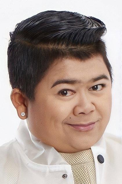 Jaroenporn Onlamai - Actor Profile Photo