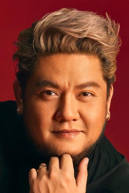 Chalatit Tantiwut - Actor Profile Photo