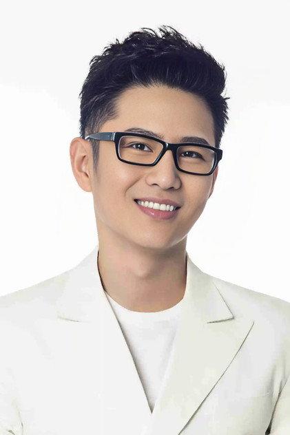 Shi Tou - Actor Profile Photo