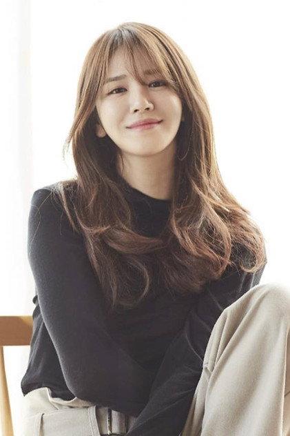 Shin Ji-woo - Actor Profile Photo