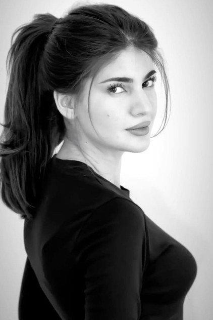 Helin Awat - Actor Profile Photo