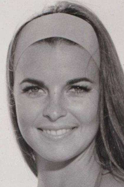 Salli Sachse - Actor Profile Photo