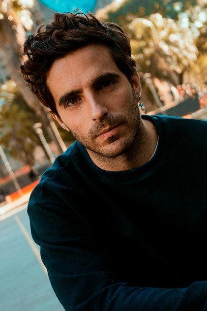 Gastón Frías - Actor Profile Photo