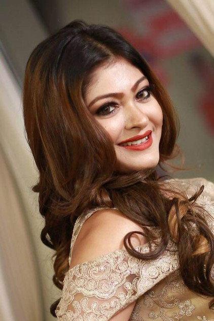 Rooqma Ray - Actor Profile Photo