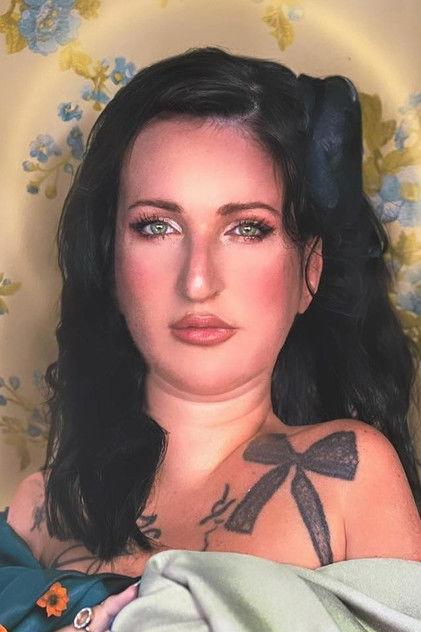 Lucie Carrasco - Actor Profile Photo