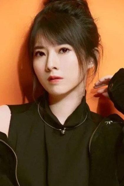 Anyu Huang - Actor Profile Photo