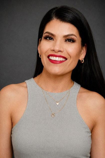 Luz Cabrera - Actor Profile Photo