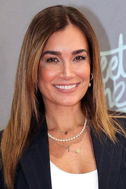Jana Ina - Actor Profile Photo