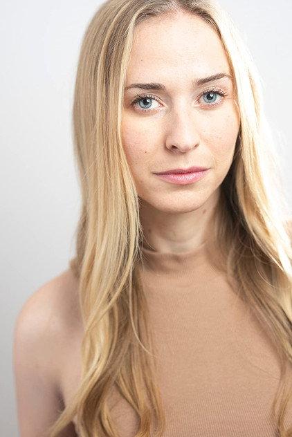 Laura Cantwell - Actor Profile Photo