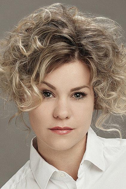Alena Pajtinková - Actor Profile Photo