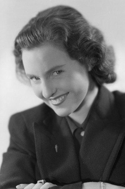 Annie Van Duyn - Actor Profile Photo