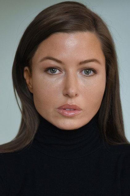 Rebecca Grant - Actor Profile Photo