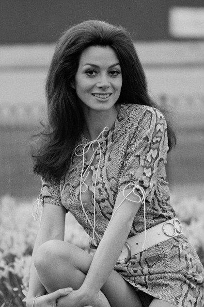 Angela Grant - Actor Profile Photo