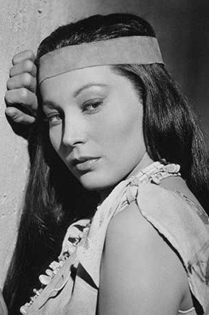 Karen Kadler - Actor Profile Photo