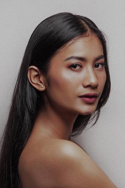 Putri Intan Kasela - Actor Profile Photo