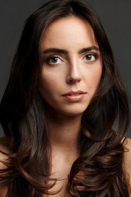 Lindsay Foster - Actor Profile Photo