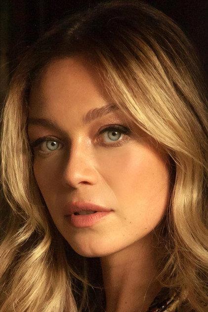 Lindsey Dresbach - Actor Profile Photo