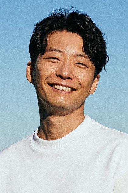 Gen Hoshino - Actor Profile Photo