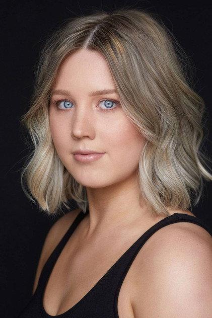 Stephanie Castles - Actor Profile Photo