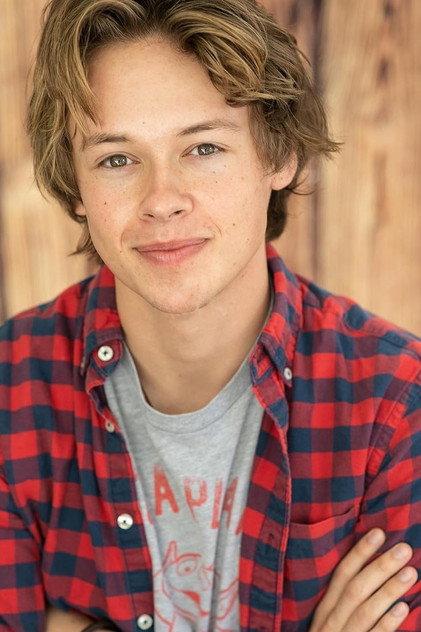Alex Matthews - Actor Profile Photo