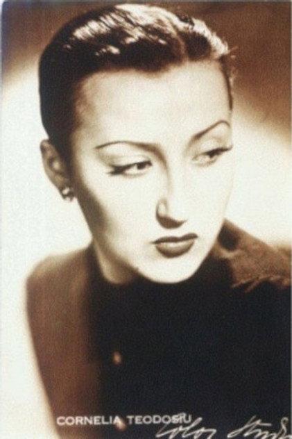 Cornelia Teodosiu - Actor Profile Photo