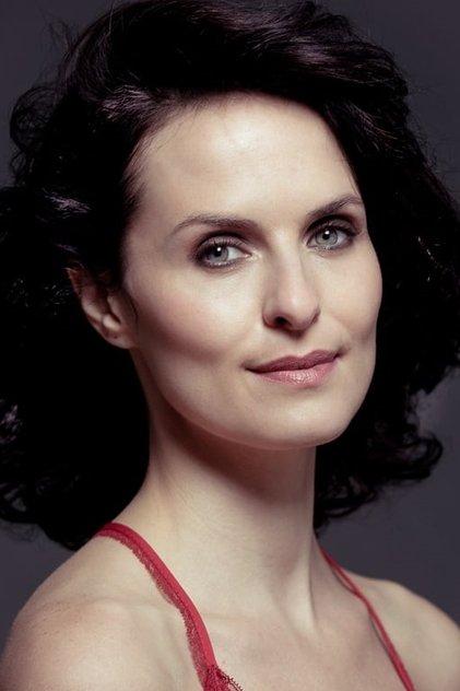 Leanne Best - Actor Profile Photo