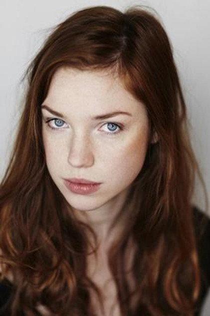 Carolina Jurczak - Actor Profile Photo