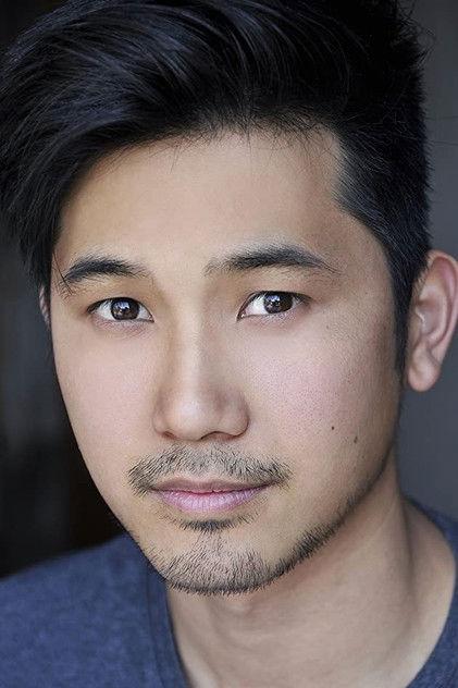 Jon Prasida - Actor Profile Photo